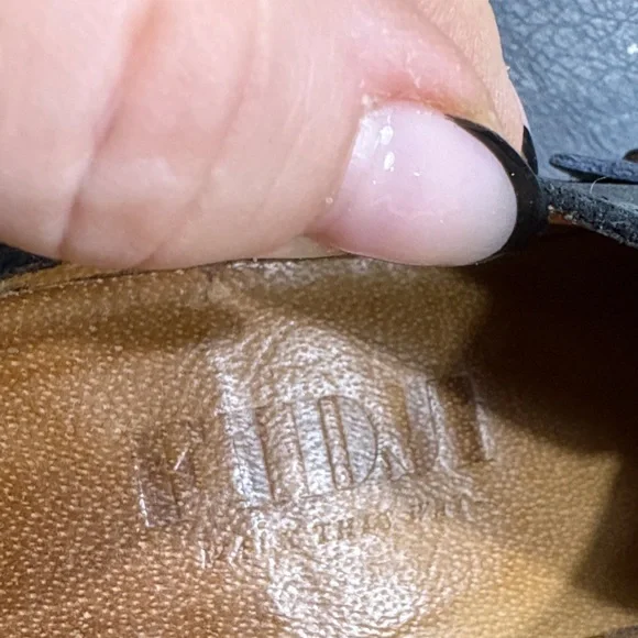 Elegant Gray Ankle Booties - Picture 6 of 6